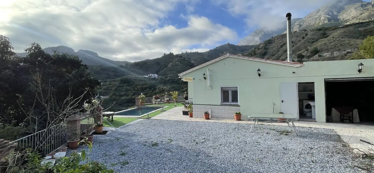 Venta de villa independiente en Nerja 3