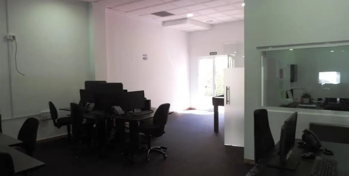 Продажа коммерческого помещения в Fuengirola 8