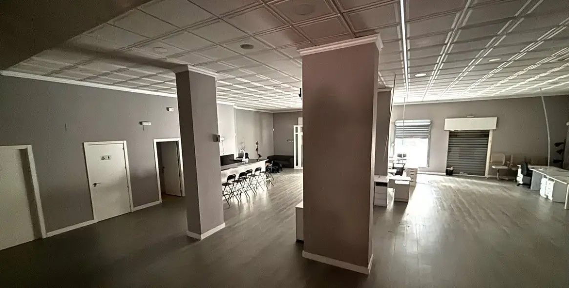 Продажа коммерческого помещения в Fuengirola 10