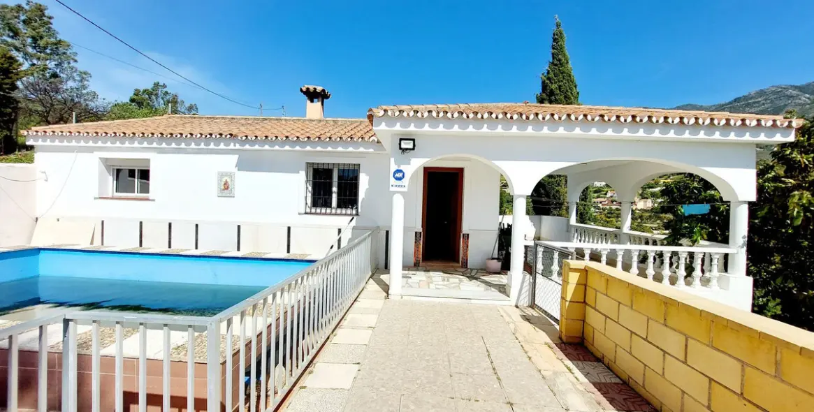 Venta de finca - cortijo en Mijas 1