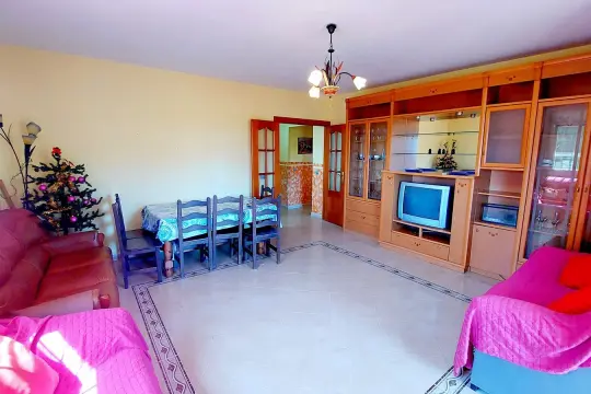 Image 4 thumb