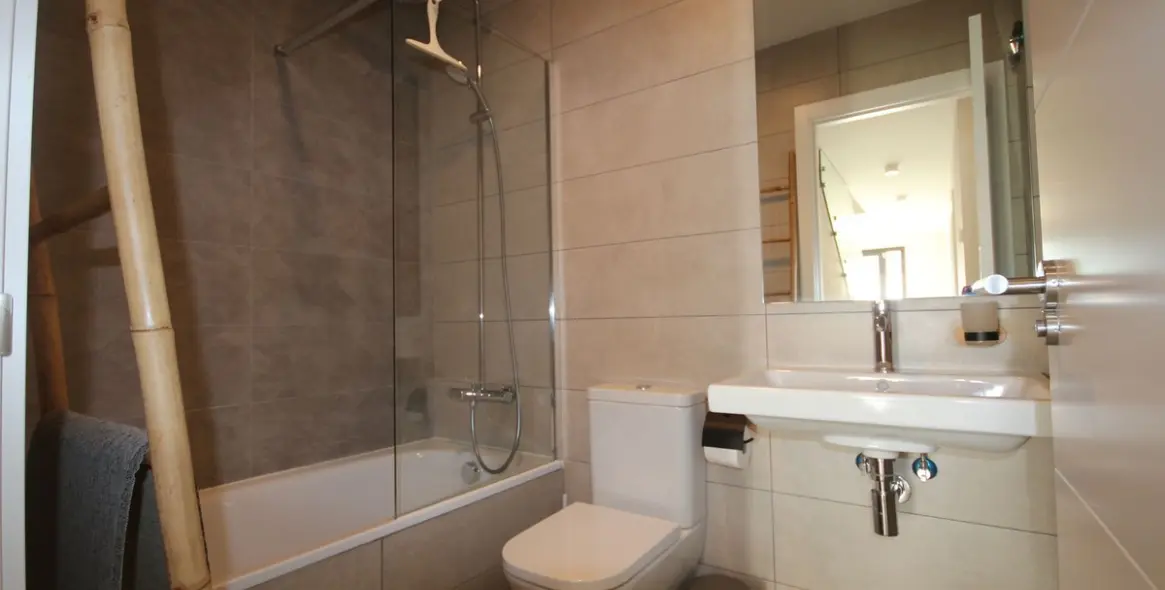 Продажа дома на две семьи в Riviera del Sol 41