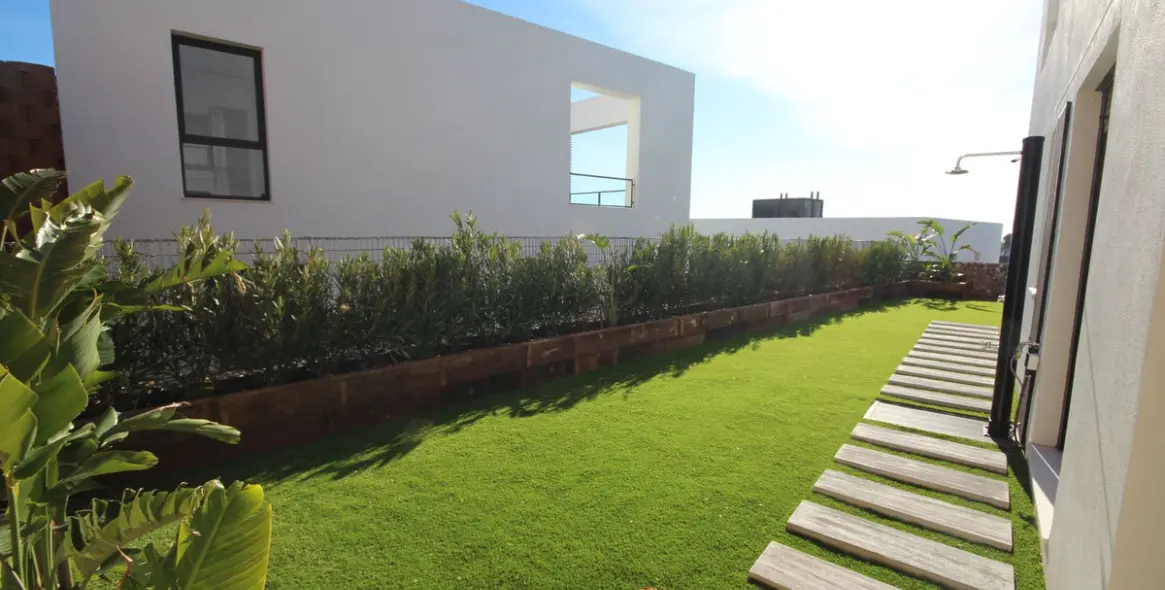 Продажа дома на две семьи в Riviera del Sol 42