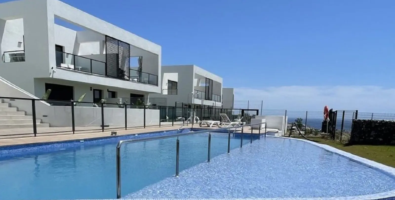 Продажа дома на две семьи в Riviera del Sol 8