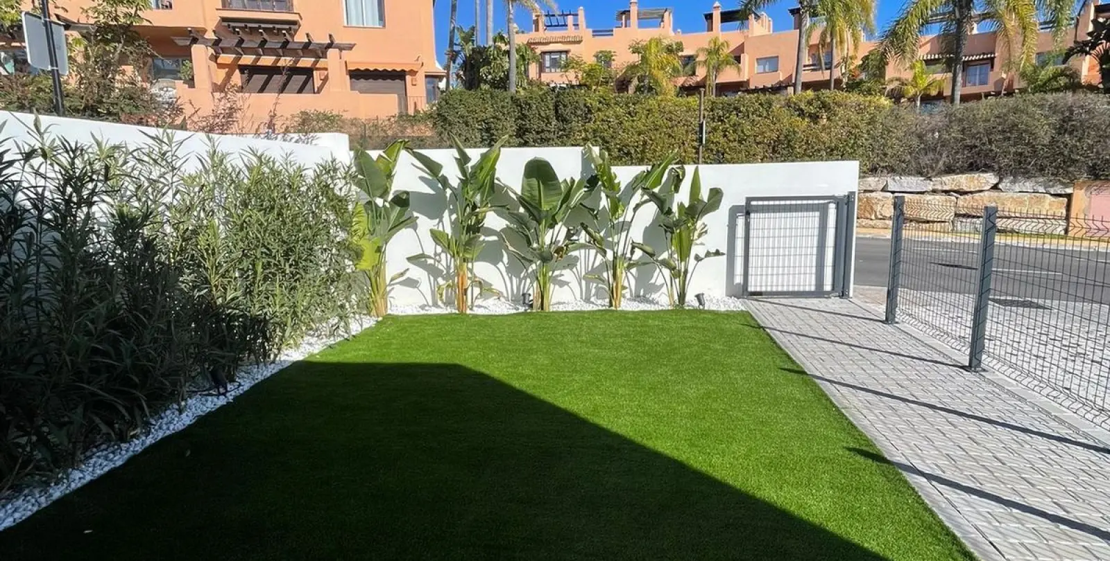 Продажа дома на две семьи в Riviera del Sol 10