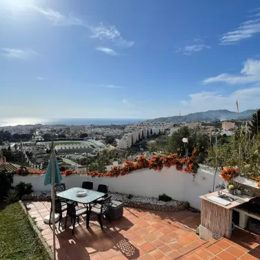 Продажа  отдельно стоящей виллы в Nerja