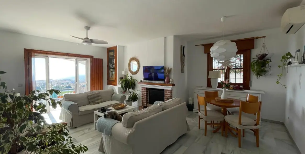 Продажа  отдельно стоящей виллы в Nerja 7