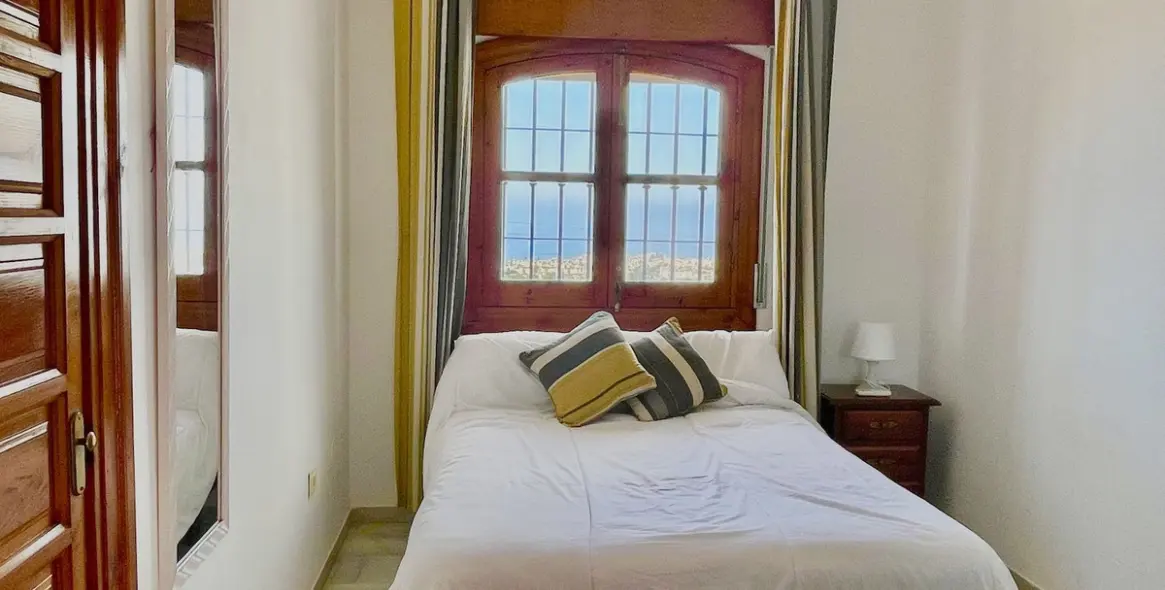 Продажа  отдельно стоящей виллы в Nerja 14