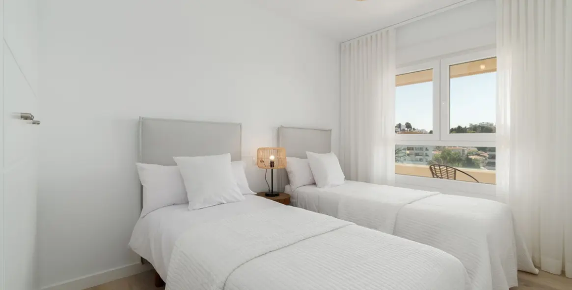 Sale of penthouse in Nueva Andalucía 19