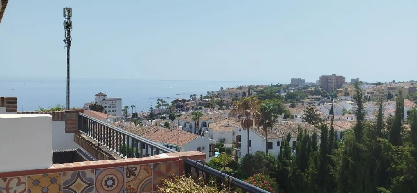 Sale of penthouse in Riviera del Sol 1