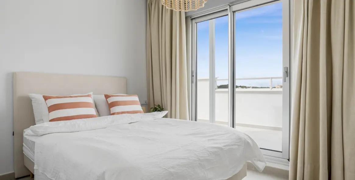 Sale of penthouse in Cancelada 12