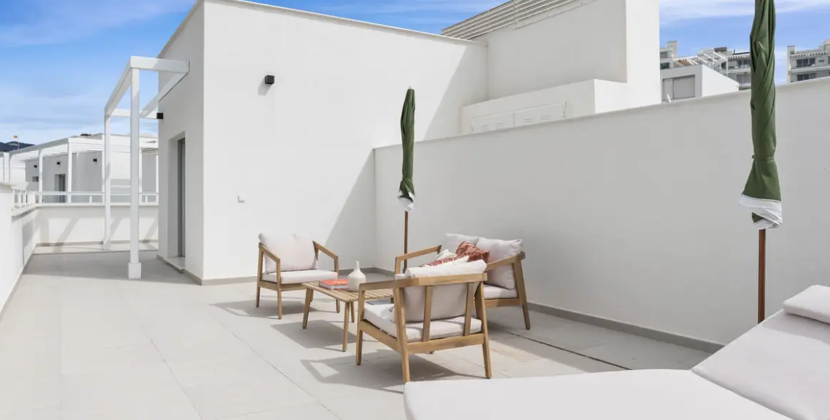 Sale of penthouse in Cancelada 18