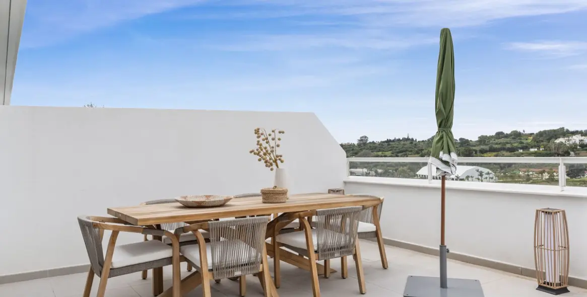 Sale of penthouse in Cancelada 20