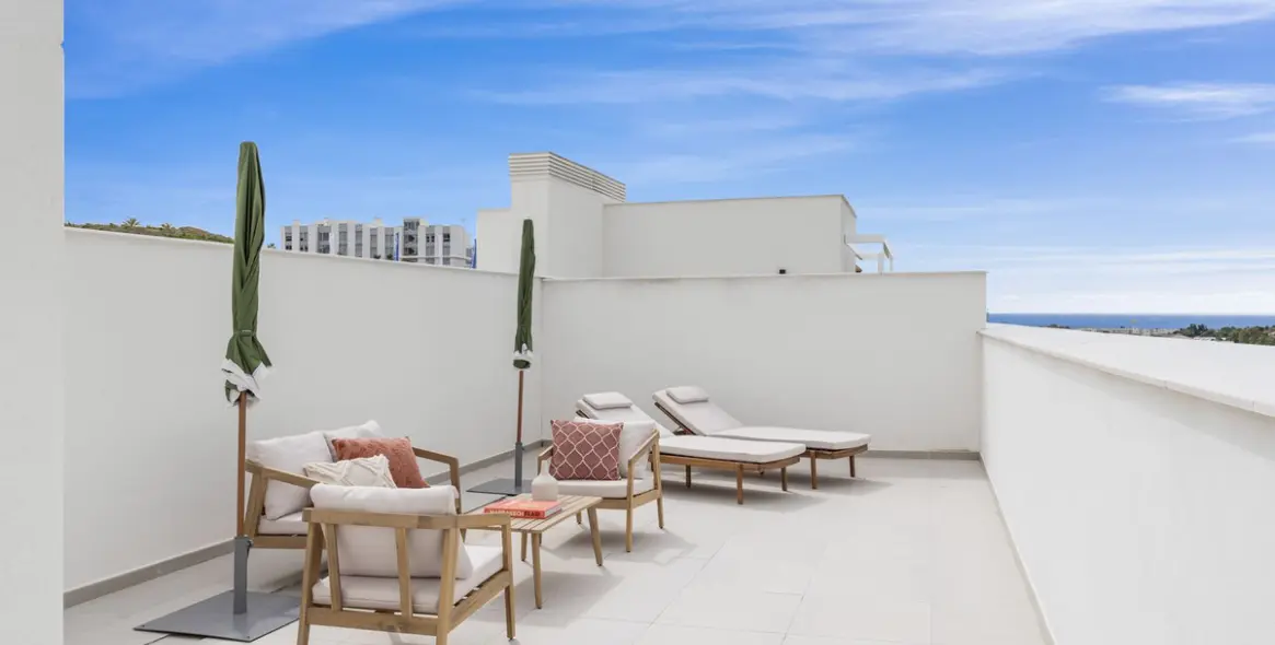 Sale of penthouse in Cancelada 23