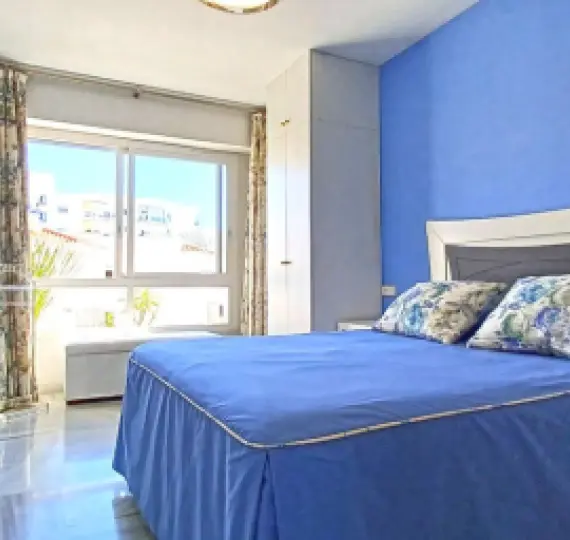 Sale of middle floor apartment in Marbella