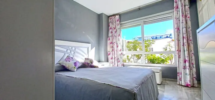 Sale of middle floor apartment in Marbella 3