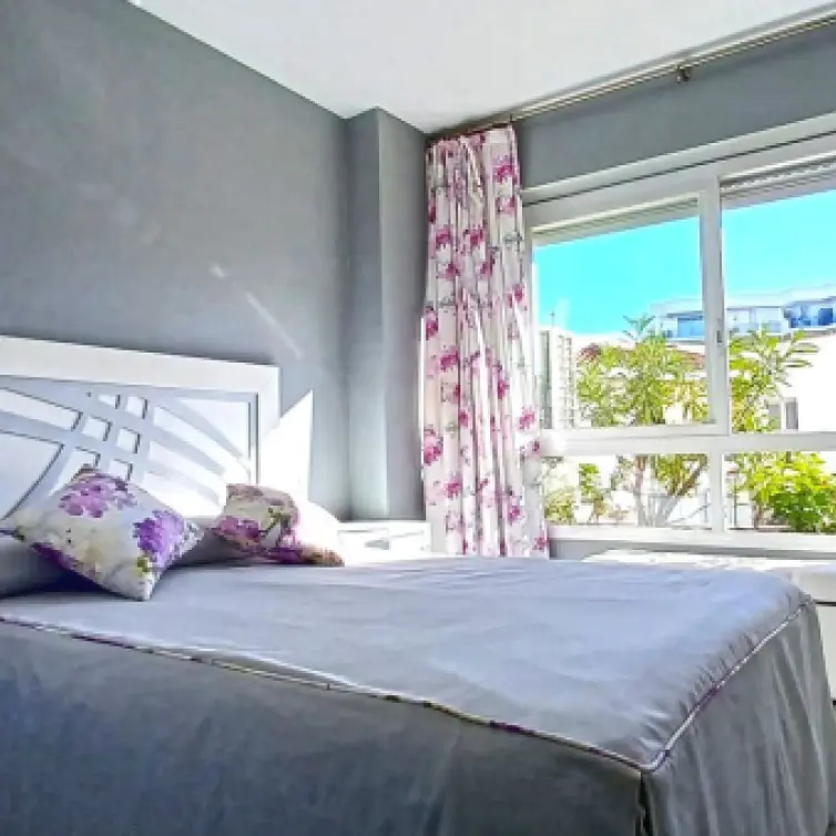Sale of middle floor apartment in Marbella