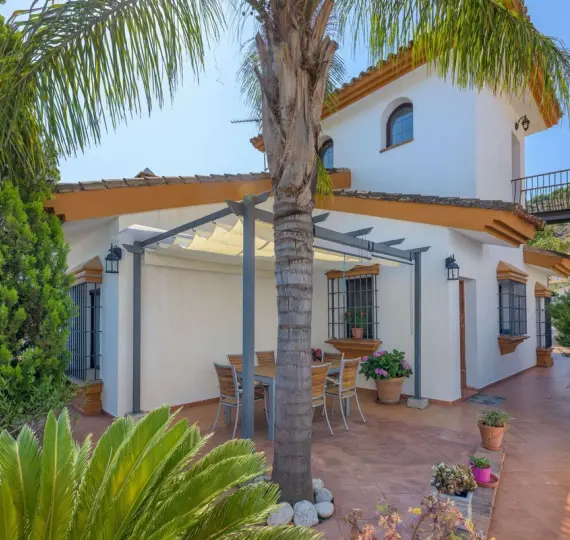 Sale of detached villa in Alhaurín de la Torre