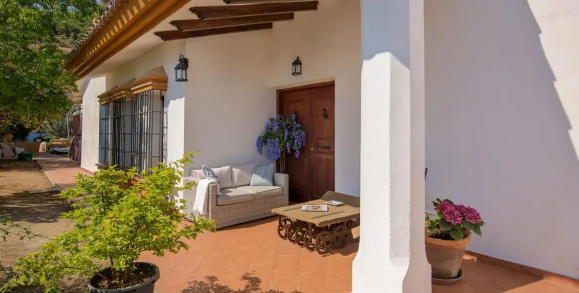 Продажа  отдельно стоящей виллы в Alhaurín de la Torre 23