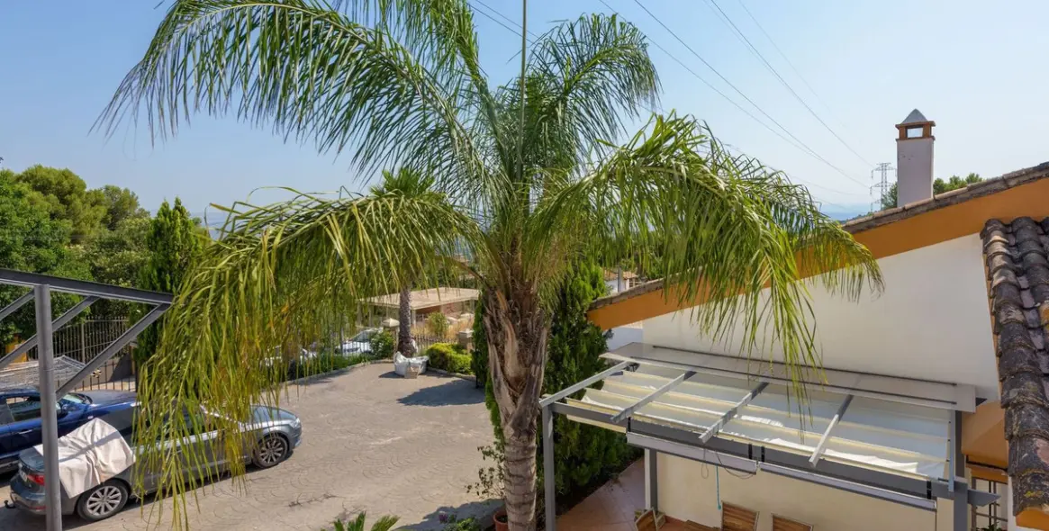 Продажа  отдельно стоящей виллы в Alhaurín de la Torre 26