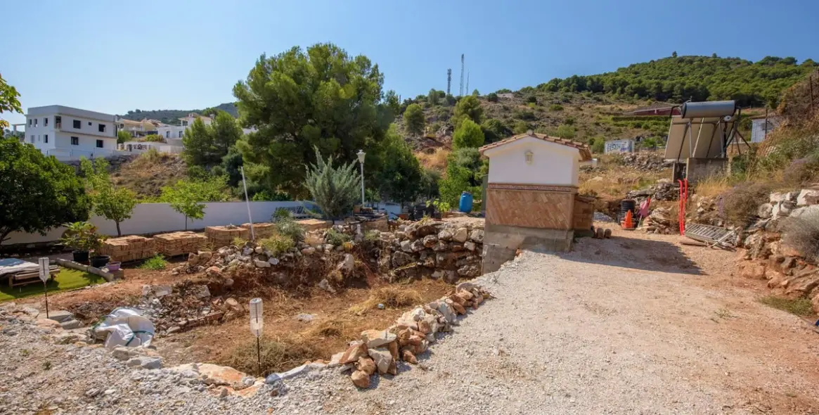 Продажа  отдельно стоящей виллы в Alhaurín de la Torre 27