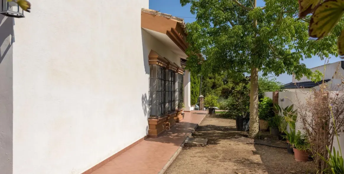 Продажа  отдельно стоящей виллы в Alhaurín de la Torre 29