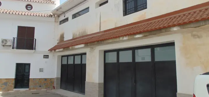 Продажа складского помещения в Alhaurín el Grande 0