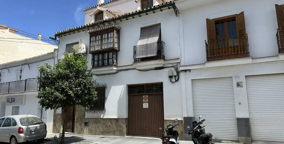 Sale of townhouse in Vélez-Málaga 1