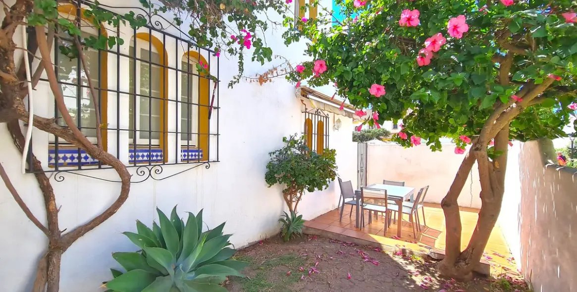 Sale of semi-detached house in Casares Playa 2