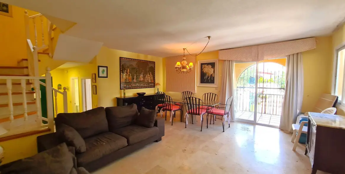 Sale of semi-detached house in Casares Playa 3