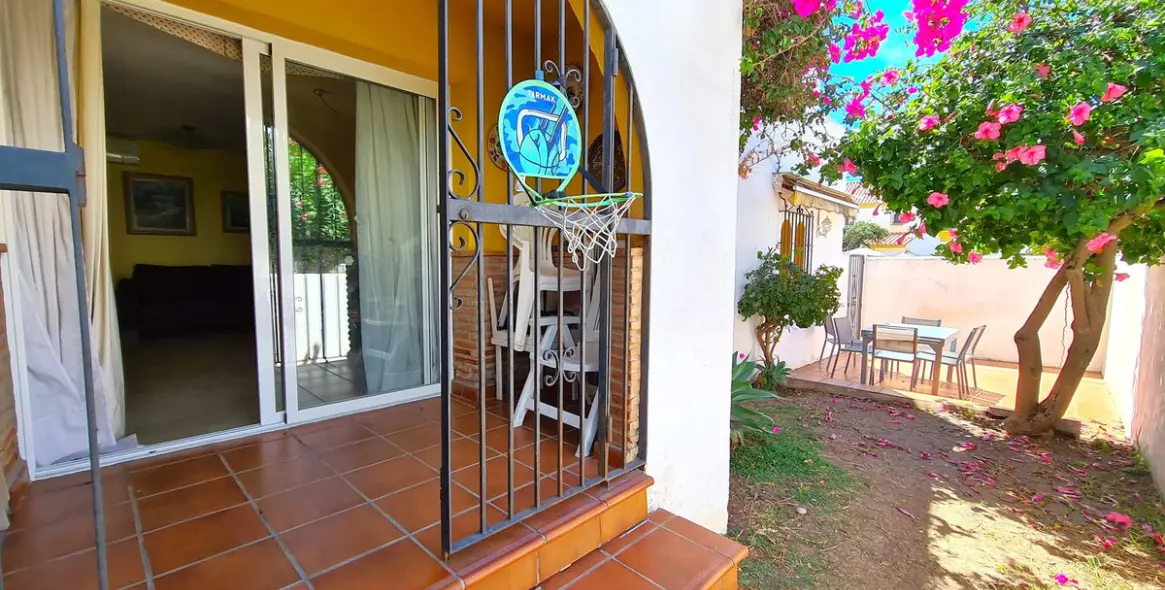 Sale of semi-detached house in Casares Playa 18