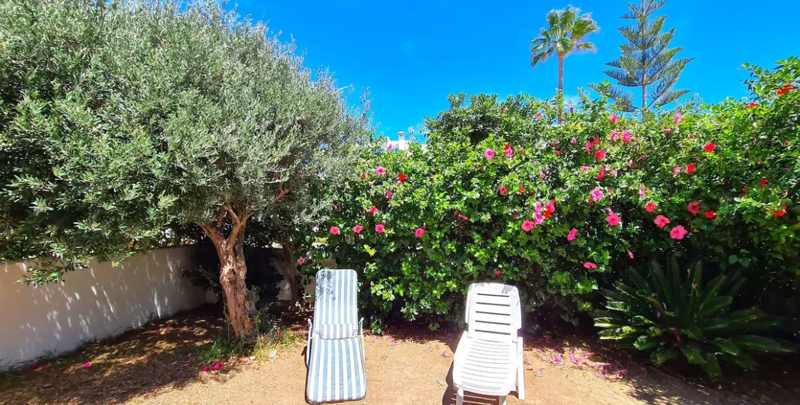 Продажа дома на две семьи в Casares Playa 22