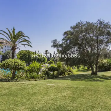 Продажа апартаментов на среднем этаже в Río Real