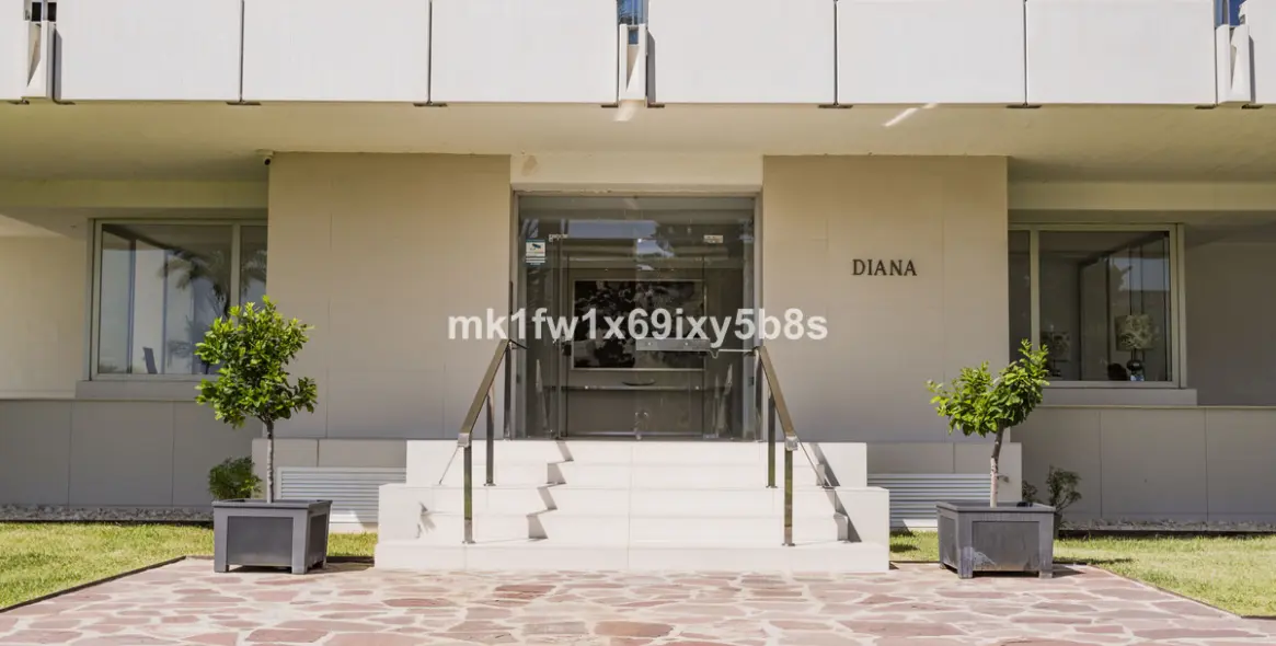 Продажа апартаментов на среднем этаже в Río Real 16