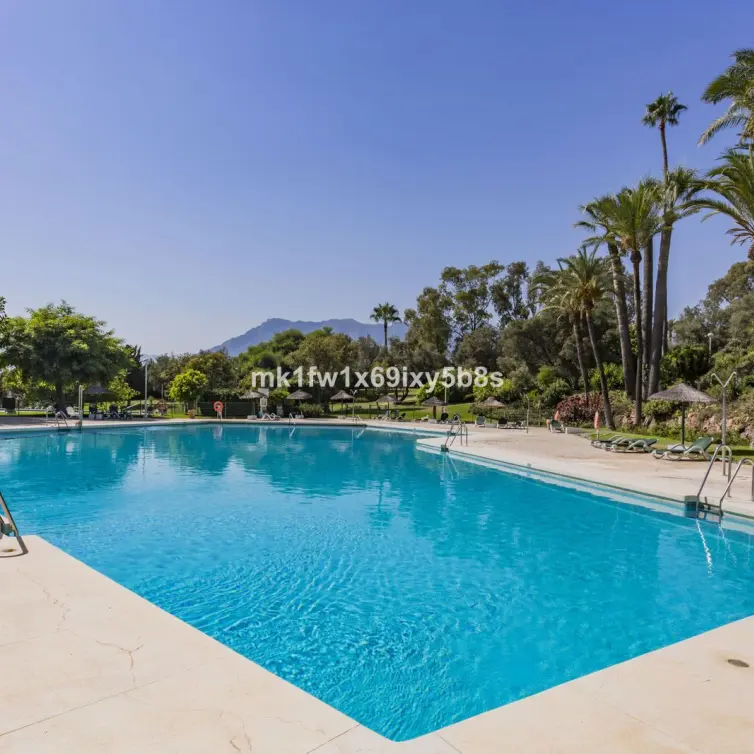 Venta de apartamento en planta media en Río Real