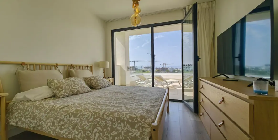 Продажа двухуровневого пентхауса в Estepona 4