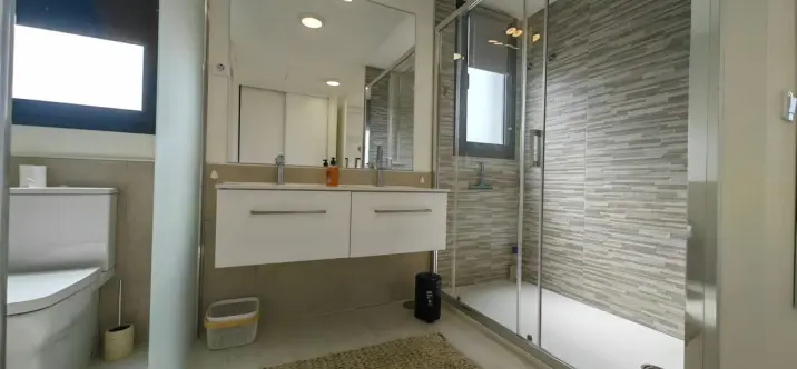 Продажа двухуровневого пентхауса в Estepona 4