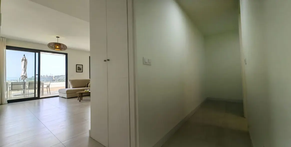 Продажа двухуровневого пентхауса в Estepona 7