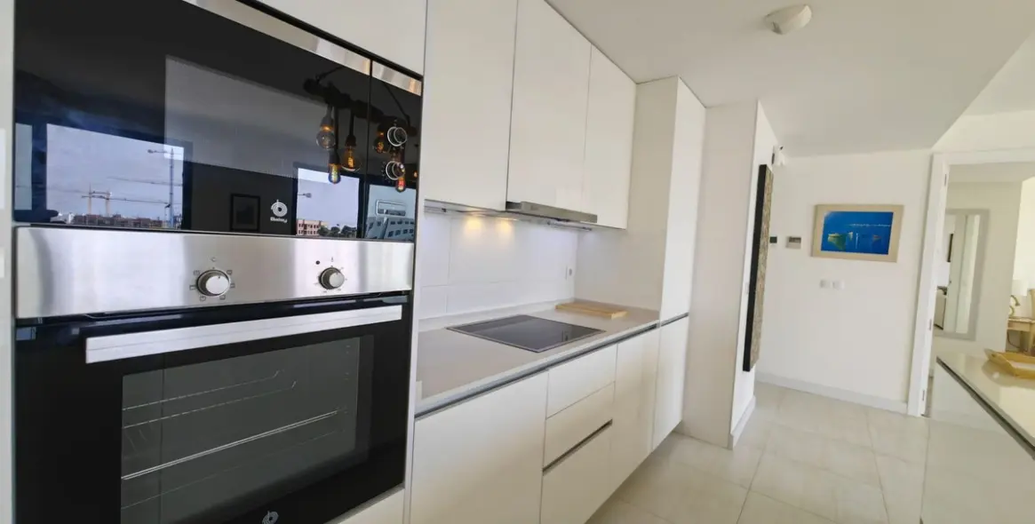 Продажа двухуровневого пентхауса в Estepona 14