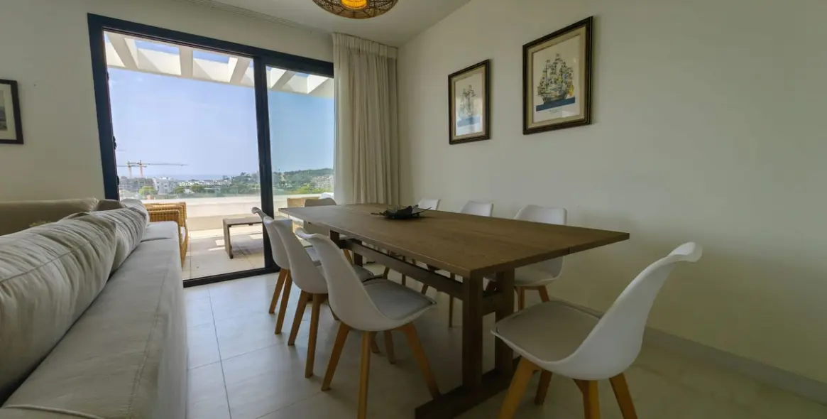 Продажа двухуровневого пентхауса в Estepona 19