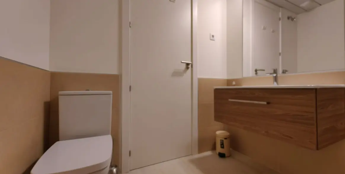 Sale of penthouse duplex in Estepona 37