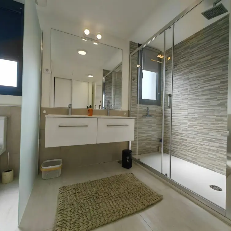 Venta de ático dúplex en Estepona