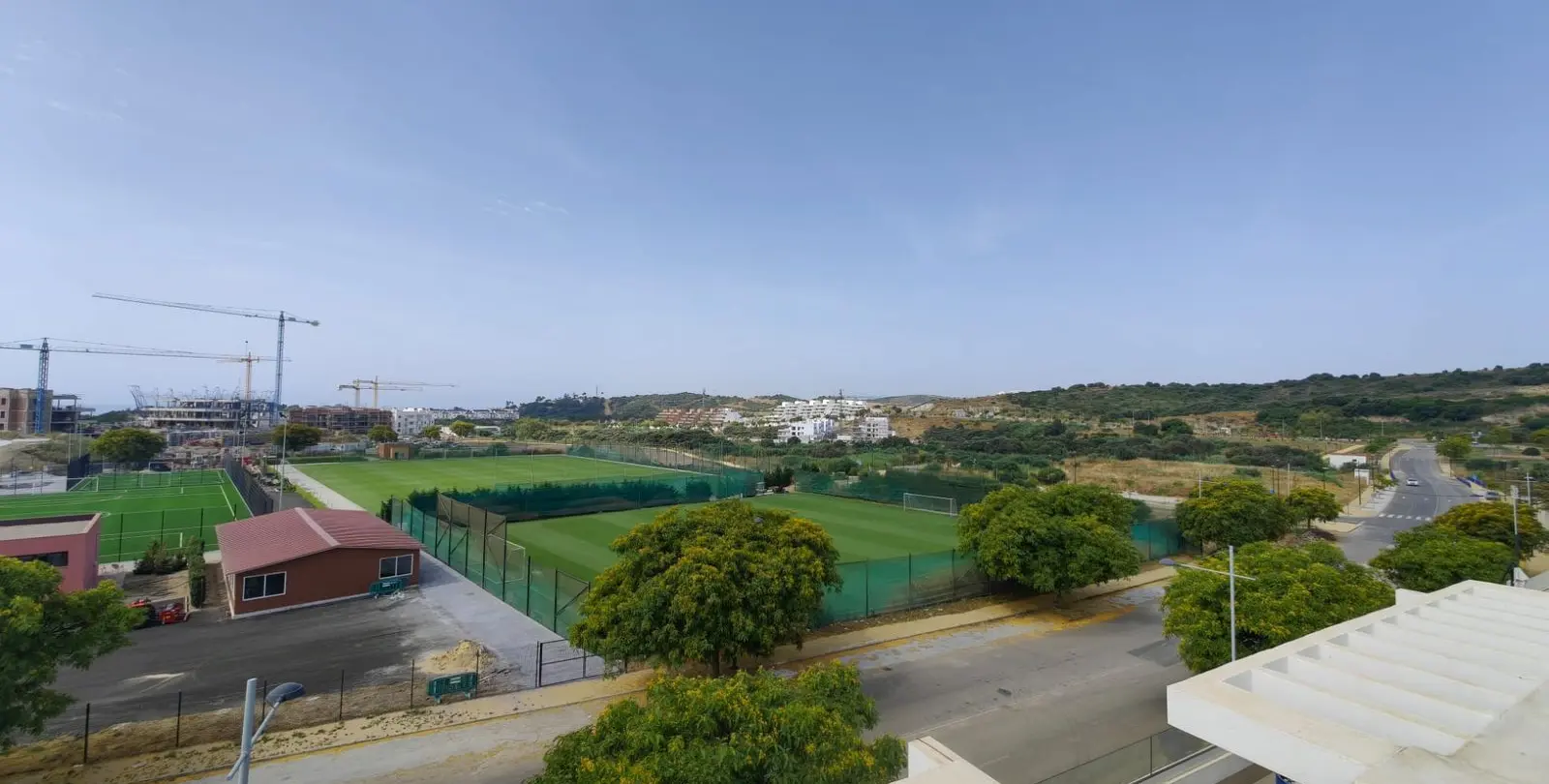 Venta de ático dúplex en Estepona 46