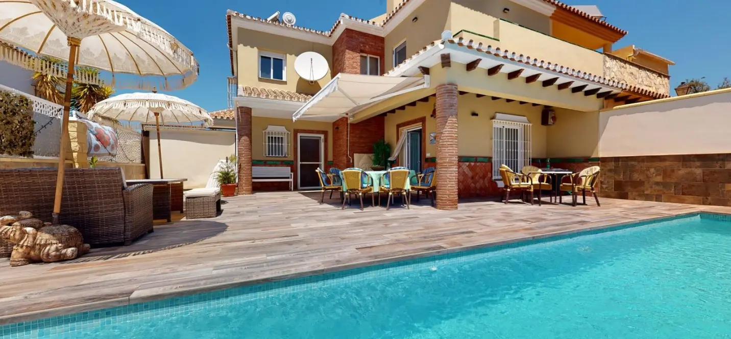Sale of semi-detached house in Torre del Mar 0