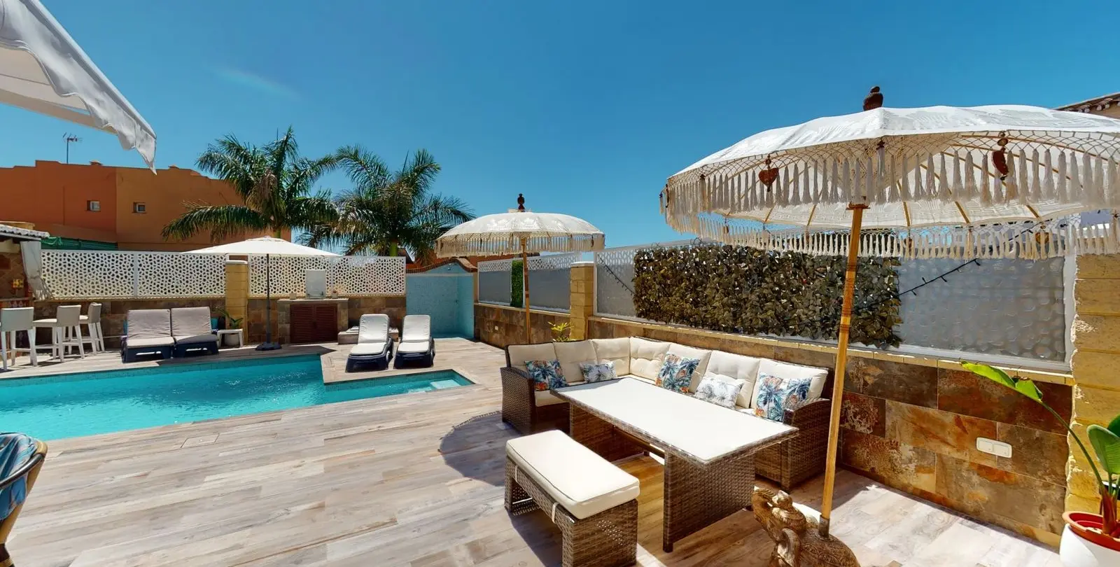 Продажа дома на две семьи в Torre del Mar 31