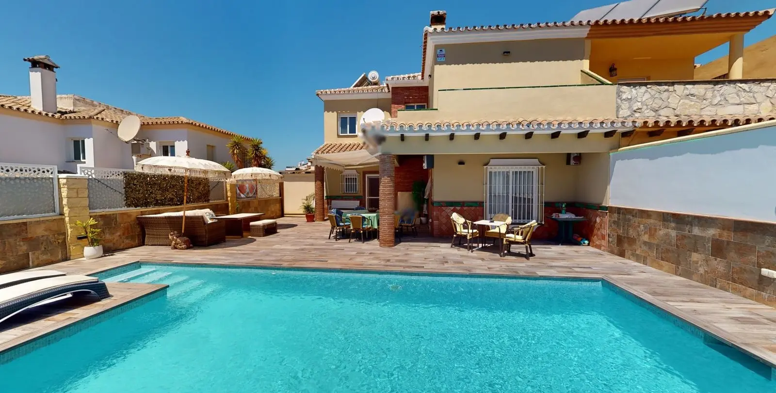 Продажа дома на две семьи в Torre del Mar 42