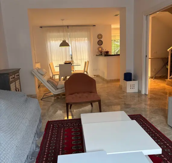 Продажа таунхауса в Nueva Andalucía