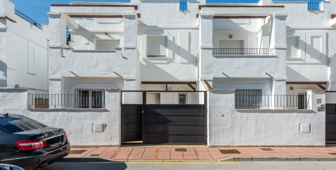 Продажа таунхауса в Nueva Andalucía 20
