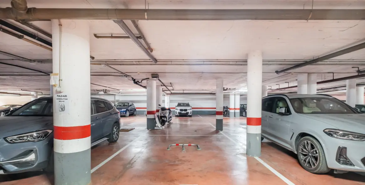 Продажа апартаментов на среднем этаже в The Golden Mile 22