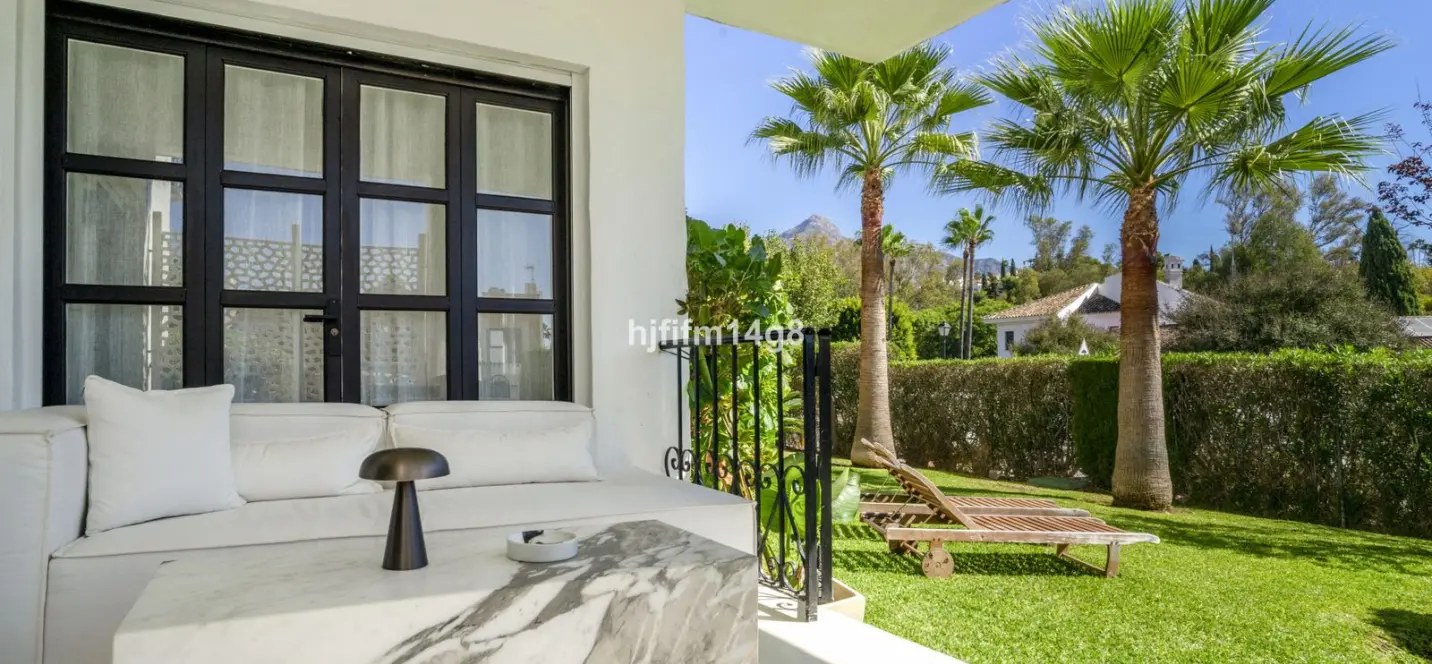 Venta de apartamento en planta baja en Nueva Andalucía 1